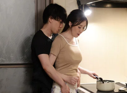 Người mẹ kế nóng bỏng ân ái cùng con chồng