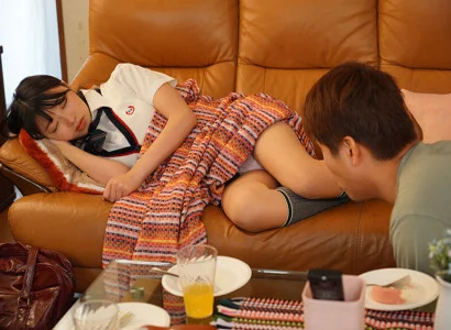Thằng kia dập em gái mới lớn của người yêu