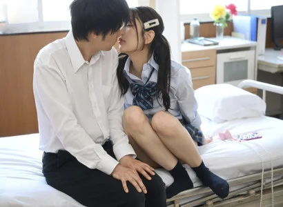 Chàng nam sinh yếu đuối bị khoa khôi địt giữa lớp